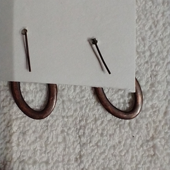 Brown circle wire earrings - Picture 2 of 3